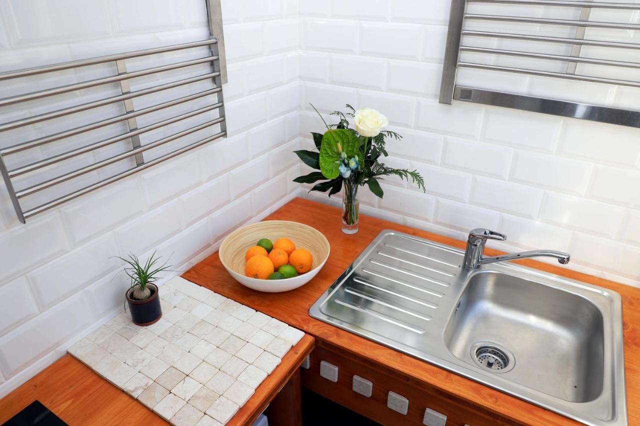 Le Jardin Secret De Faro Guesthouse Exterior photo